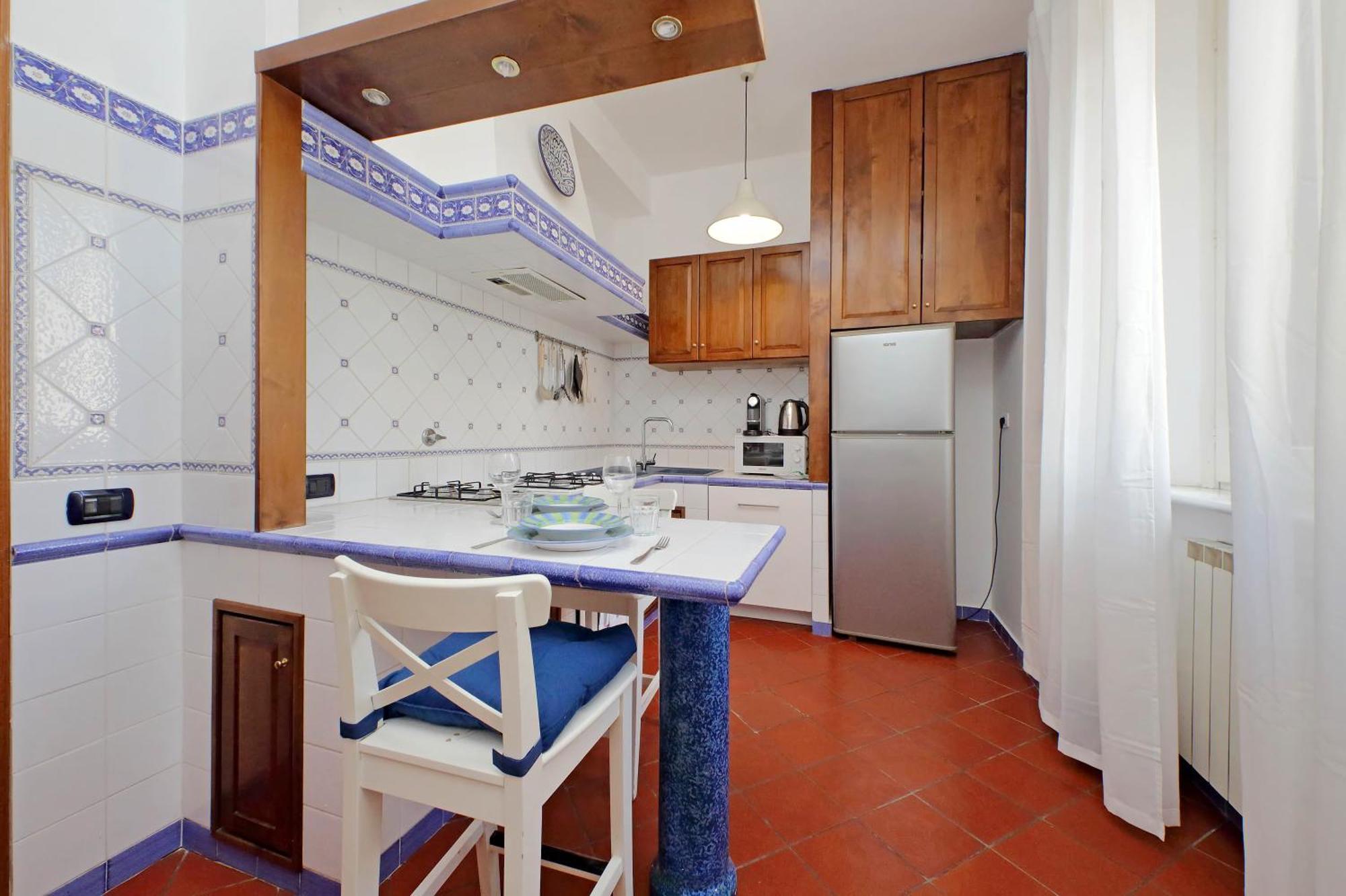 Ych-Comfortable 2 Bedrooms Flat Near Colosseum Rome Bagian luar foto