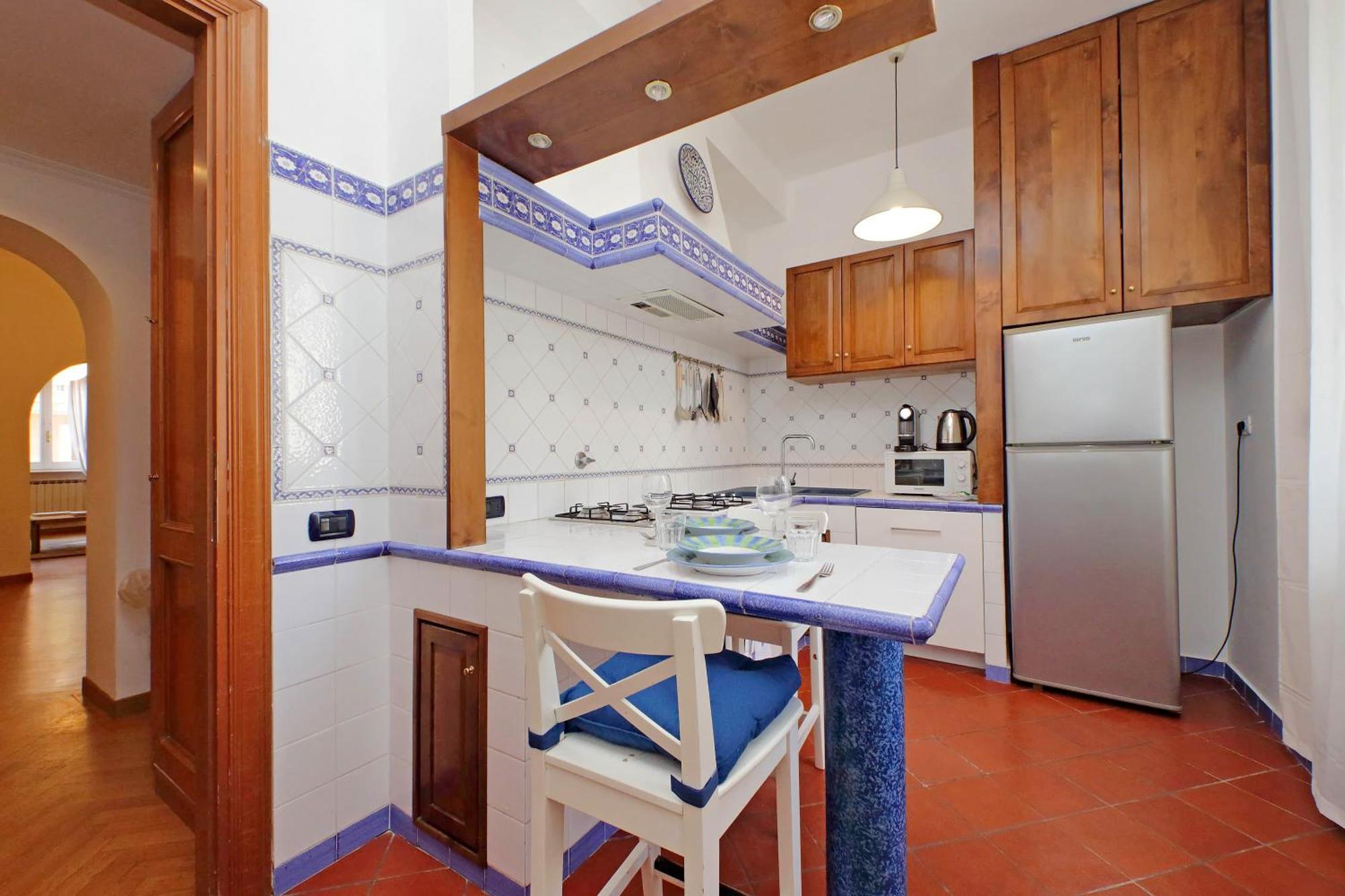 Ych-Comfortable 2 Bedrooms Flat Near Colosseum Rome Bagian luar foto